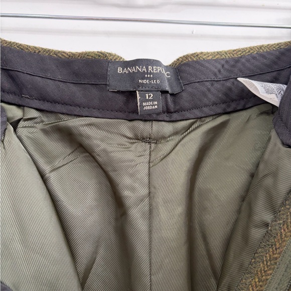 Banana Republic Women's Olive wide leg high waisted Trousers - Picture 6 of 8